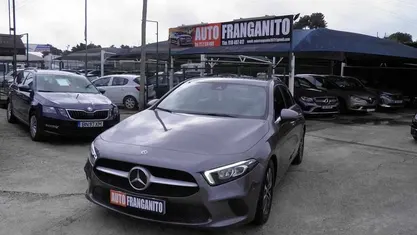 Usado Mercedes A180 116 HP (85 kW) 2020 Cinzento Citadino