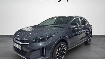 Usado Kia XCeed 140 HP (102 kW) 2025 Preto SUV