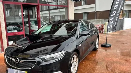 Usado Opel Insignia 110 HP (80 kW) 2017