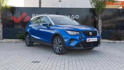 Azul Usado 2023 Seat Arona SUV | € 15.450 (Preço justo)