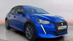 Azul Usado 2022 Peugeot e-208 Active Citadino | € 17.390 (Bom preço)