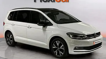 Branco Usado 2022 VW Touran R-line Monovolume | € 29.490 (Preço justo)