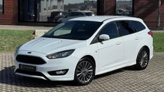 Branco Usado 2018 Ford Focus ST-Line Carrinha | € 12.990 (Preço justo)