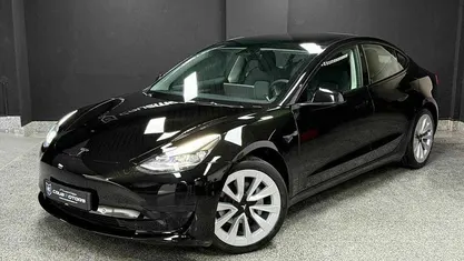 Usado Tesla Model 3 Standard Range Plus 239 kW (325 HP) 2021 Sedan