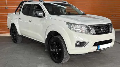 Branco Usado 2017 Nissan Navara Pickup | € 25.250 (Preço justo)