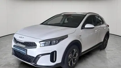Branco Novo 2026 Kia XCeed SUV | € 24.490 (Preço justo)