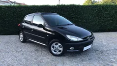 Preto Usado 2002 Peugeot 206 Citadino | € 2.999 (Preço justo)