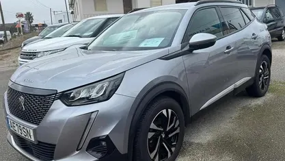 Usado Peugeot 2008 101 HP (74 kW) 2020 SUV