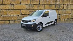 Branco Usado 2021 Peugeot Partner Premium Monovolume | € 14.500 (Bom preço)