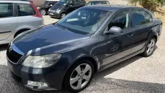 Cinzento Usado 2009 Skoda Octavia | € 6.650 (Preço justo)