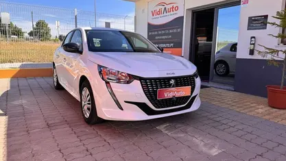 Branco Usado 2022 Peugeot 208 Active Citadino | € 15.900 (Preço justo)