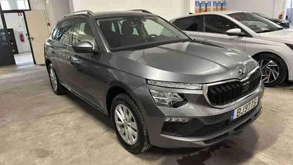 Usado Skoda Kamiq 116 HP (85 kW) 2024 Cinza SUV