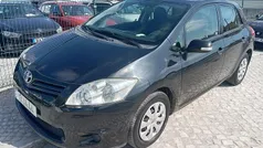 Preto Usado 2010 Toyota Auris Citadino | € 6.900 (Bom preço)