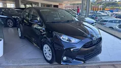Preto Usado 2021 Toyota Yaris Hybrid Comfort Citadino | € 18.980 (Preço justo)