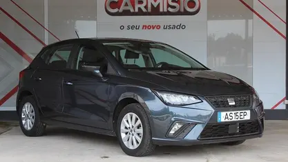 Cinza Usado 2022 Seat Ibiza Reference | € 12.900 (Bom preço)
