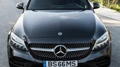 Cinzento Usado 2020 Mercedes C300e | € 27.000 (Preço justo)