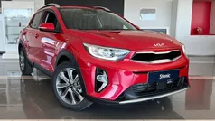 Vermelho Usado 2024 Kia Stonic SUV | € 18.500 (Preço justo)