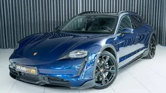Azul Usado 2022 Porsche Taycan Sedan | € 84.900 (Preço justo)