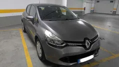 Cinzento Usado 2015 Renault Clio IV Sedan | € 7.500 (Preço justo)