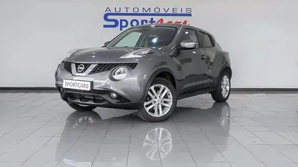 Usado Nissan Juke Tekna 110 HP (80 kW) 2017 Cinzento SUV