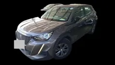 Cinza Usado 2023 Peugeot 2008 Active SUV | € 18.750 (Preço justo)