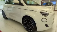 Branco Novo 2025 Fiat 500e Citadino | € 28.900 (Preço elevado)
