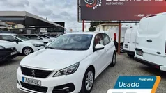 Branco Usado 2020 Peugeot 308 Style | € 14.900 (Preço justo)