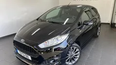 Preto Usado 2016 Ford Fiesta ST-Line Citadino | € 12.250 (Preço justo)