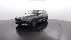 Cinzento Usado 2023 Ford Focus | € 26.900 (Preço justo)
