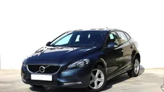 Usado 2018 Volvo V40 Kinetic Carrinha | € 16.700 (Preço justo)
