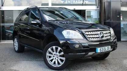Usado Mercedes ML320 224 HP (164 kW) 2008 Preto SUV