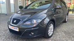 Cinzento Usado 2011 Seat Altea Style Monovolume | € 9.990 (Preço justo)