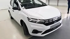 Branco Usado 2024 Dacia Sandero Essentiel Citadino | € 14.990 (Super Preço)