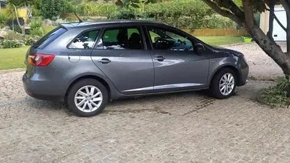 Cinzento Usado 2013 Seat Ibiza ST Carrinha | € 4.500 (Bom preço)