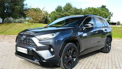 Cinza Usado 2020 Toyota RAV4 Hybrid SUV | € 35.450 (Preço justo)