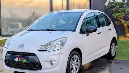 Branco Usado 2011 Citroën C3 Citadino | € 3.900 (Preço justo)