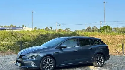 Cinzento Usado 2017 Renault Mégane GrandTour Carrinha | € 10.000 (Bom preço)