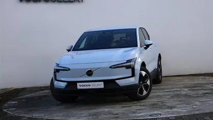 Usado 2025 Volvo EX30 Core SUV | € 34.700 (Bom preço)