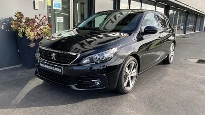 Usado Peugeot 308 102 HP (75 kW) 2018