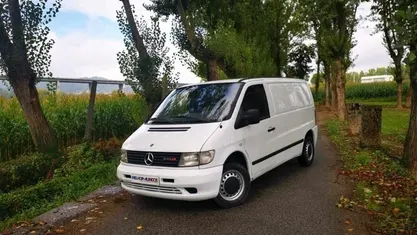 Branco Usado 2002 Mercedes Vito Van | € 4.990