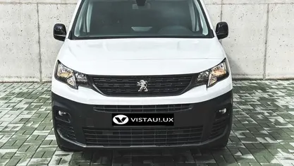 Branco Usado 2023 Peugeot Partner Monovolume | € 16.660 (Preço justo)