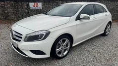 Branco Usado 2013 Mercedes A180 Urban Citadino | € 14.450 (Preço justo)