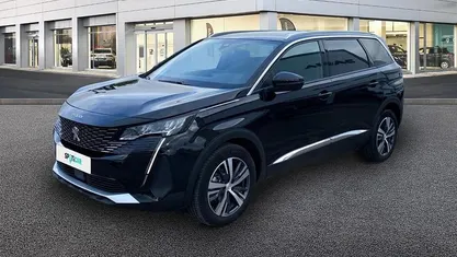 Usado Peugeot 5008 Allure 130 HP (95 kW) 2024 Preto Monovolume