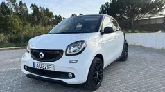 Branco Usado 2019 Smart ForFour Electric Drive Passion Citadino | € 12.950 (Preço justo)