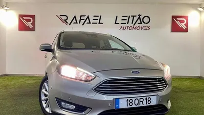 Cinza Usado 2015 Ford Focus Carrinha | € 10.750 (Preço justo)