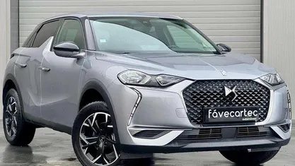 Cinzento Usado 2020 DS Automobiles DS3 Crossback SUV | € 16.950 (Preço justo)