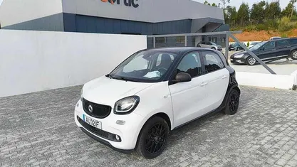Usado Smart ForFour Electric Drive Passion 60 kW (82 HP) 2019 Branco Citadino