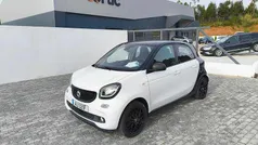 Branco Usado 2019 Smart ForFour Electric Drive Passion Citadino | € 12.950 (Preço justo)