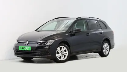 Preto Usado 2021 VW Golf VIII Carrinha | € 19.900 (Preço justo)