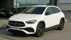 Branco Usado 2020 Mercedes GLA250 AMG line SUV | € 39.990 (Preço justo)